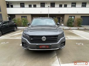 Volkswagen Touareg 3.0 TDI R-Line za 41 400€