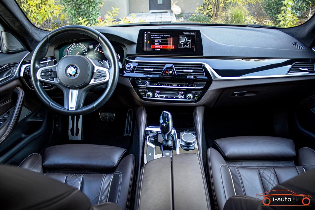 BMW 540ixDrive M Sport 12