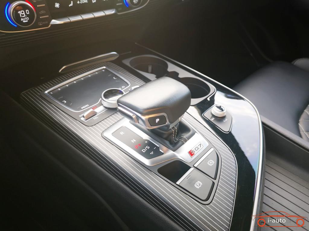Audi SQ74.0 TDI quattro Exclusive 15