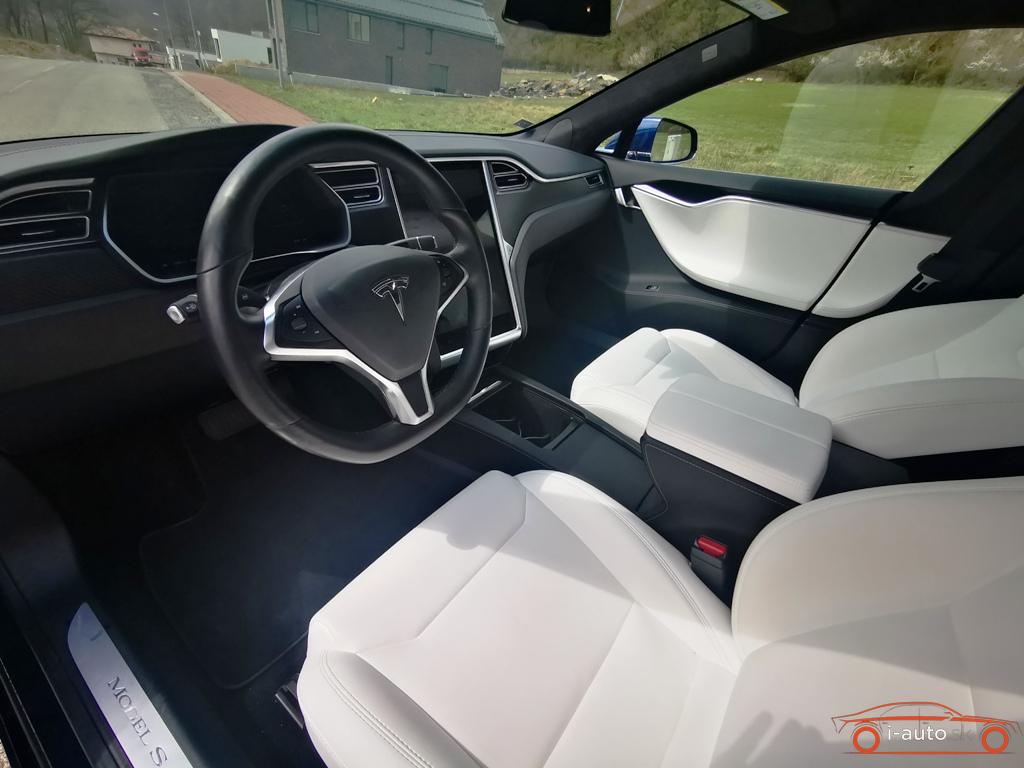 Tesla Model S75D 20