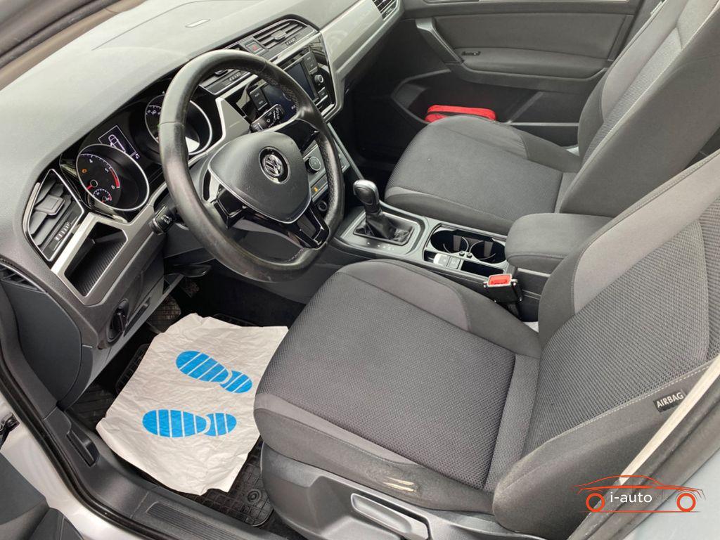 Volkswagen Touran 2,0 TDI DSG Trendline za 17000€