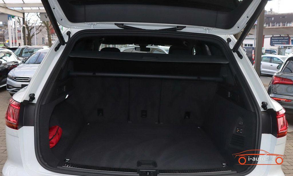 Volkswagen Touareg 3.0 TDI 4Motion R-line za 67800€