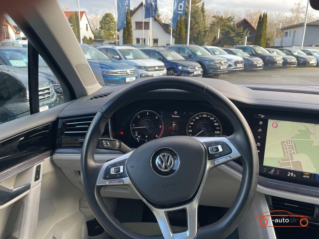 Volkswagen Touareg 3.0 TDI Elegance 4M za 55600€
