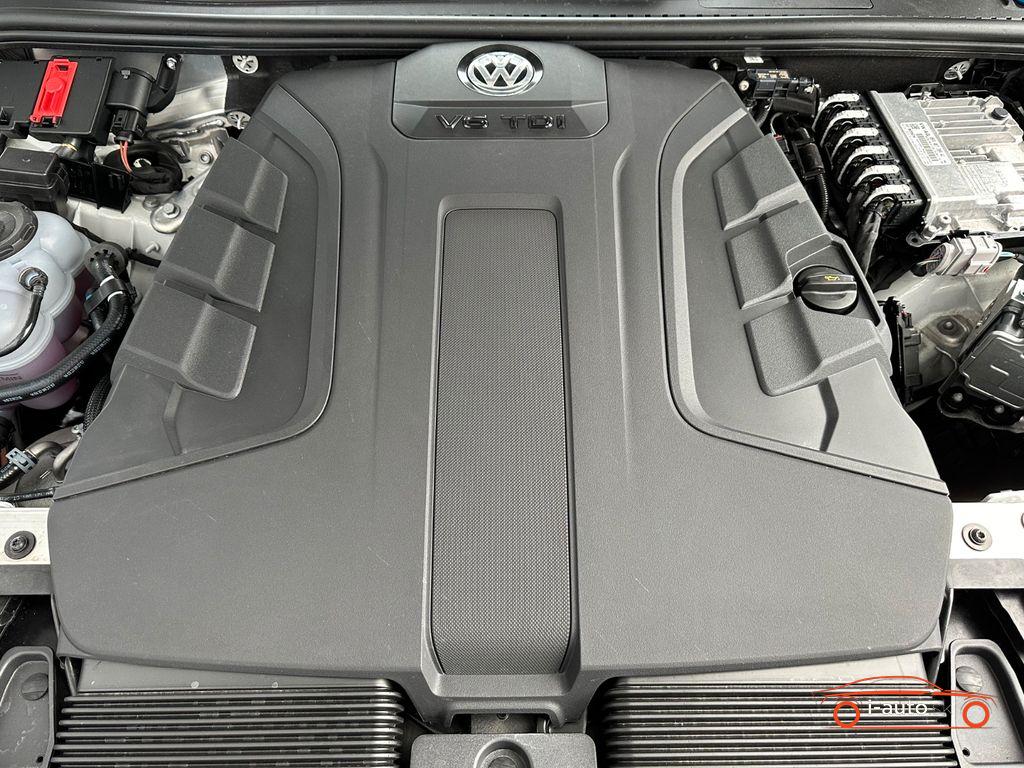 Volkswagen Touareg 3.0 TDI R-Line za 68500€