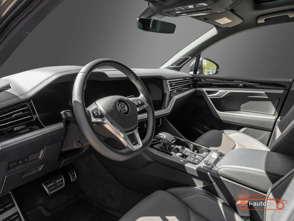 Volkswagen Touareg 3.0 TDI 4Motion R-line za 78100€