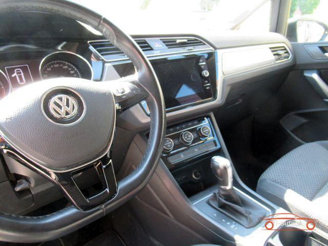 Volkswagen Touran 2.0 TDI DSG Comfortline za 25500€