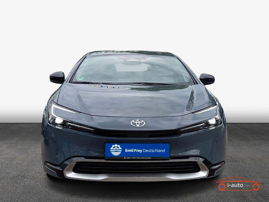 Toyota Prius Plug-in Hybrid Executive za 42 600