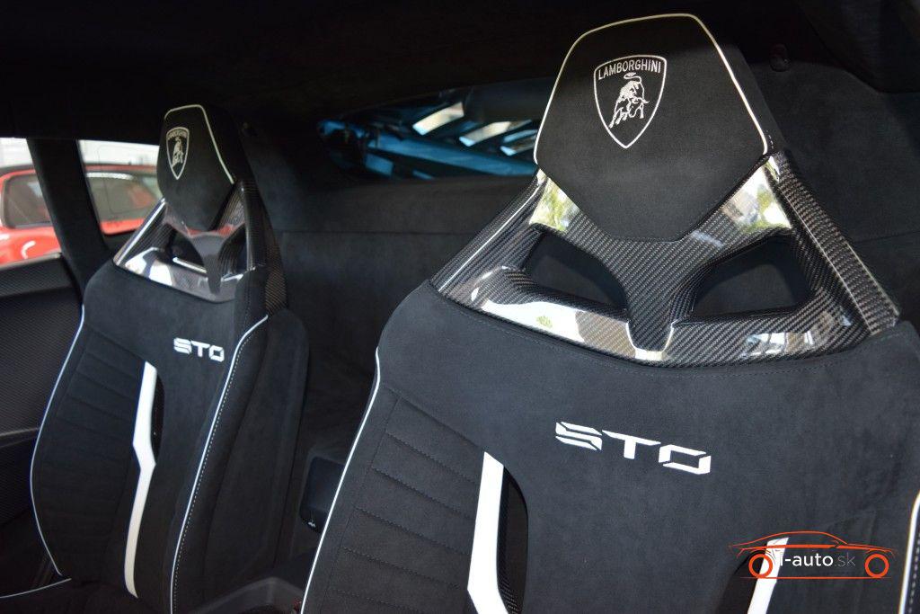 Lamborghini Huracán STO za 381900€