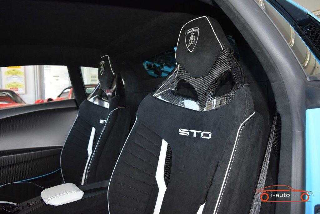 Lamborghini Huracán STO za 381900€