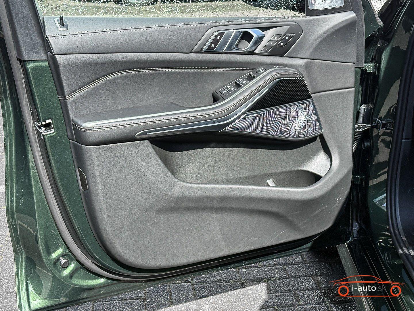 BMW X5 xDrive40d INDIVIDUAL za 117810€