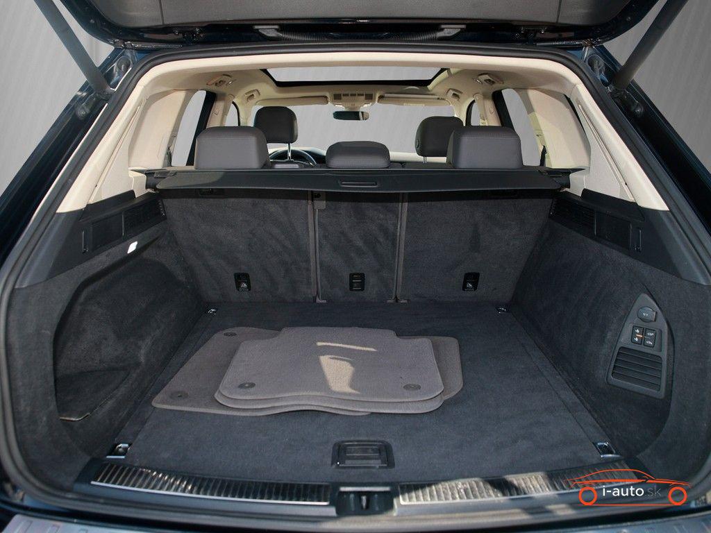 Volkswagen Touareg 3.0 TDI DSG 4Motion Atmosphere za 39350€