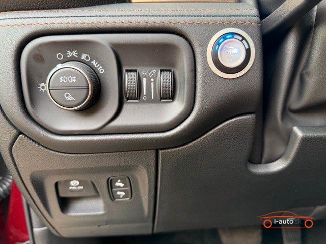 Dodge RAM 5,7l HEMI Longhorn za 101000€