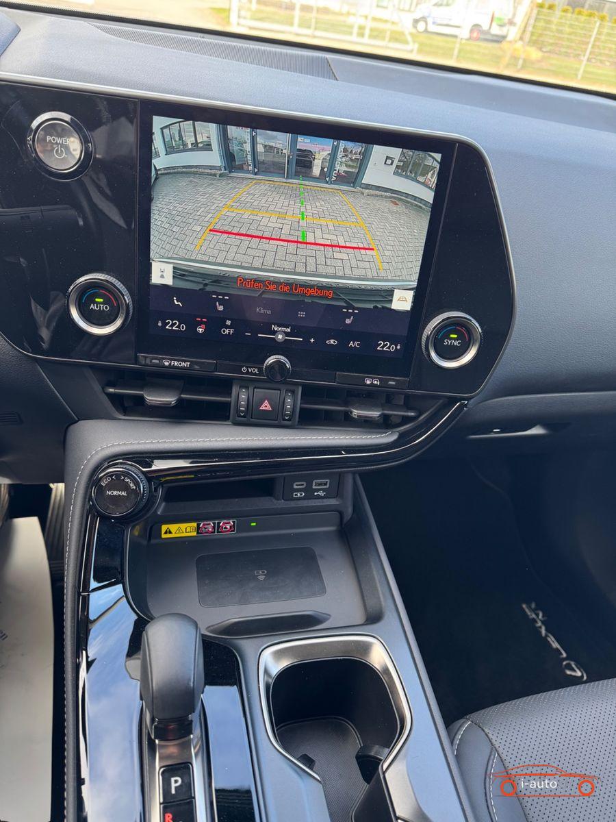 Lexus NX 450h+ E-Four za 47430€