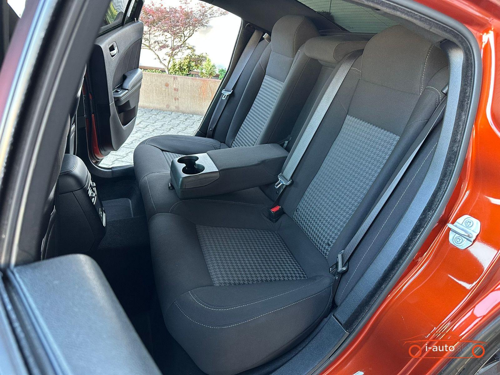 Dodge Charger R/T 5.7 V8 za 31550€