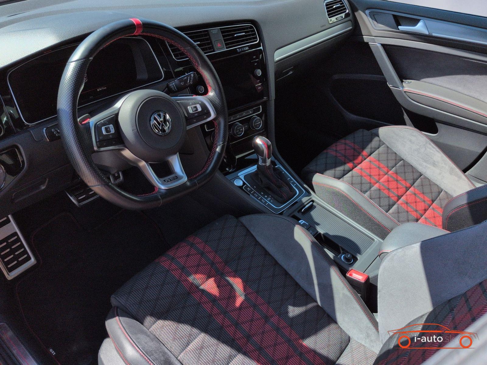 Volkswagen Golf VII TCR 2.0 TSI DSG za 29960€
