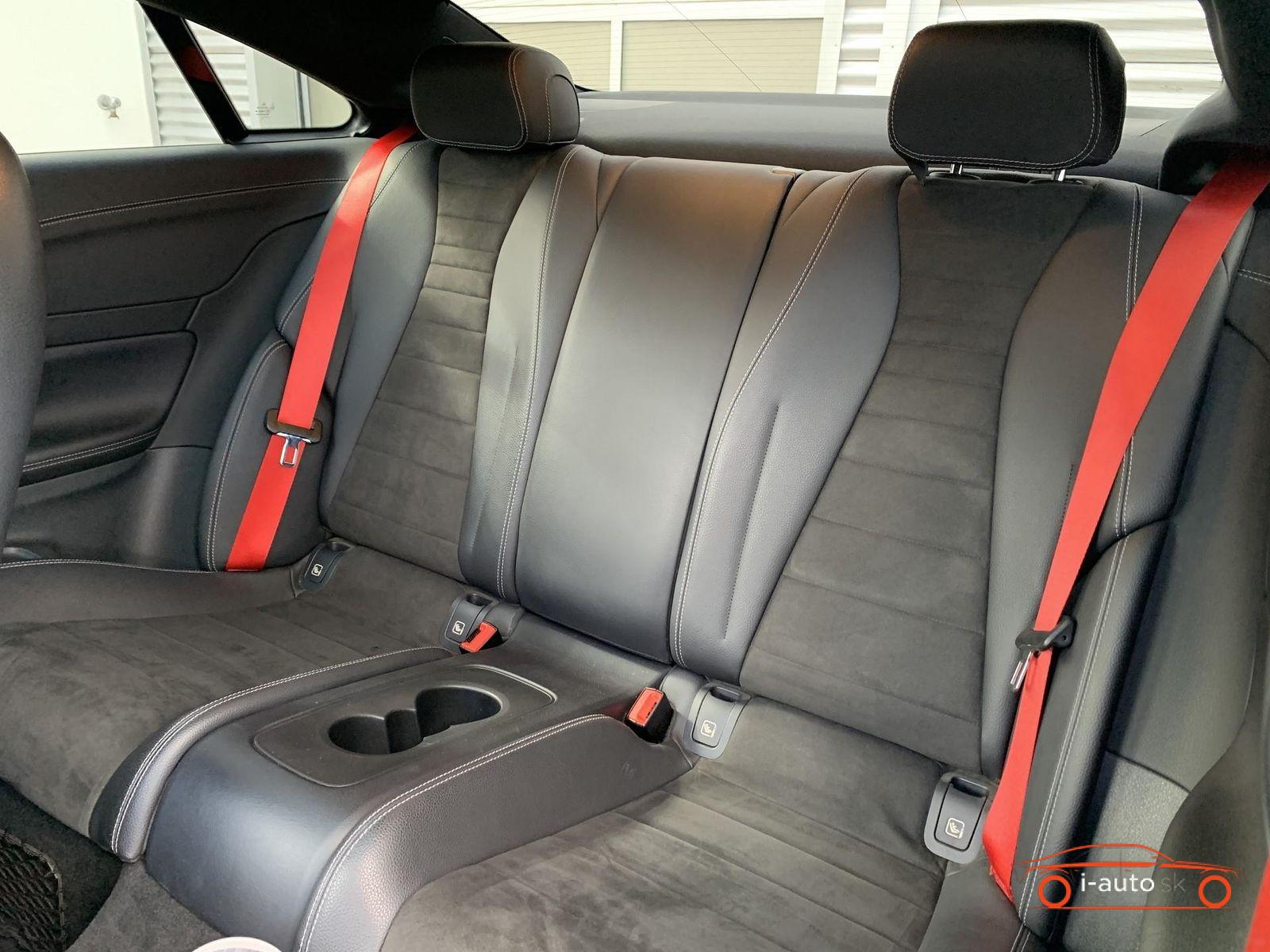 Mercedes-Benz E 400 4M AMG Line Coupe za 41900€