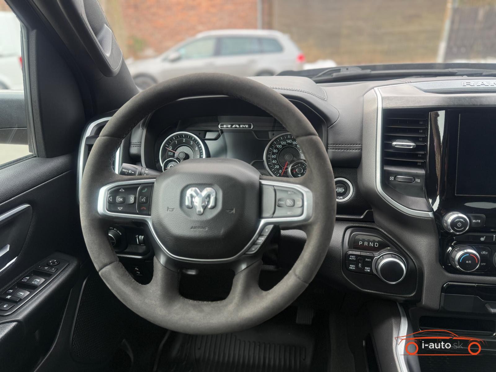 Dodge RAM 5.7 V8 4X4 za 55200€