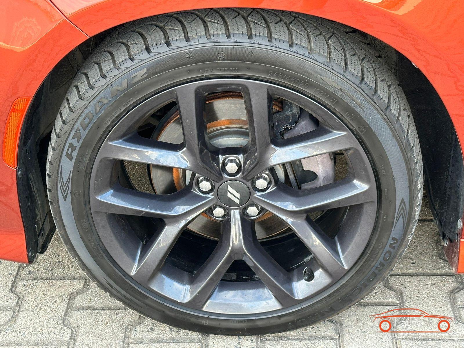 Dodge Charger R/T 5.7 V8 za 31550€