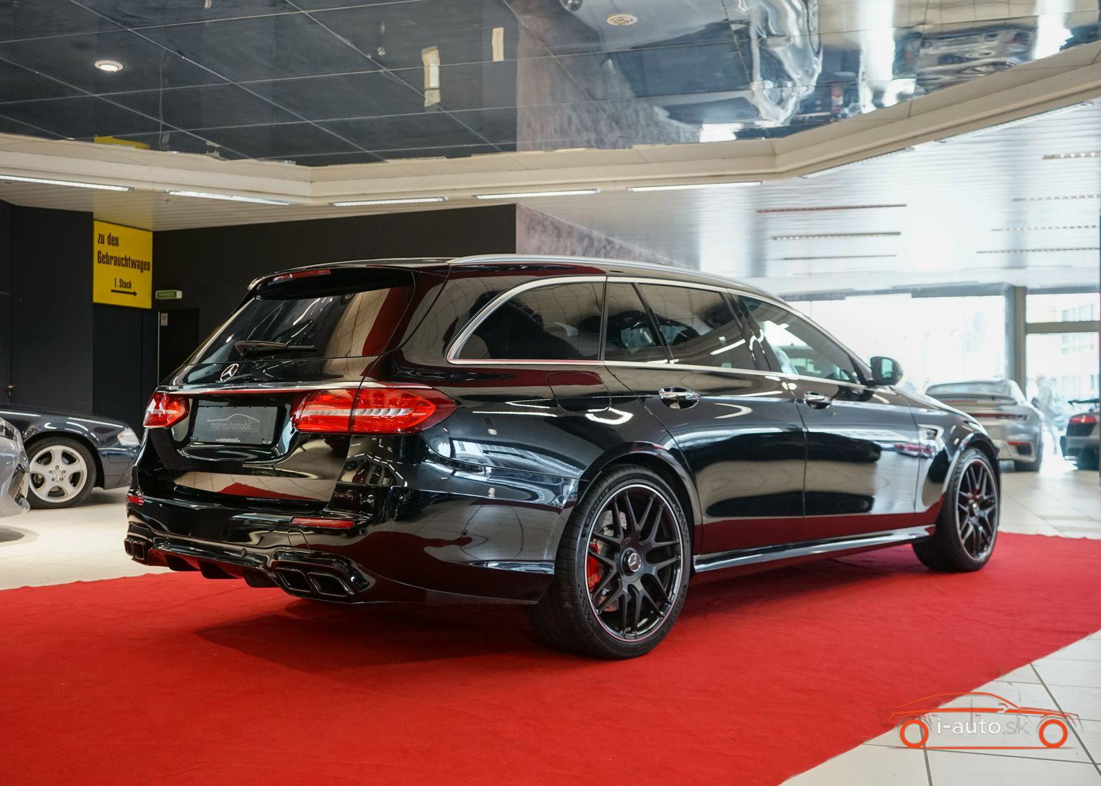 Mercedes-Benz E T  63 AMG 4Matic za 55350€