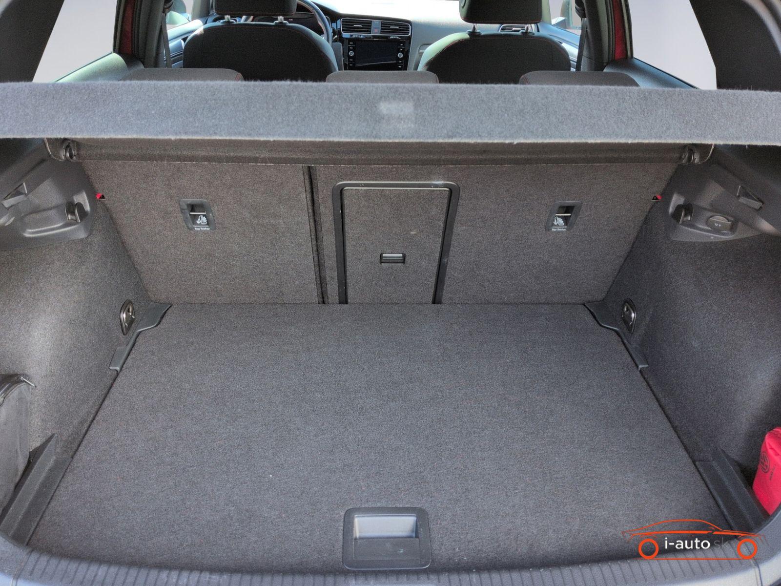 Volkswagen Golf VII TCR 2.0 TSI DSG za 29960€