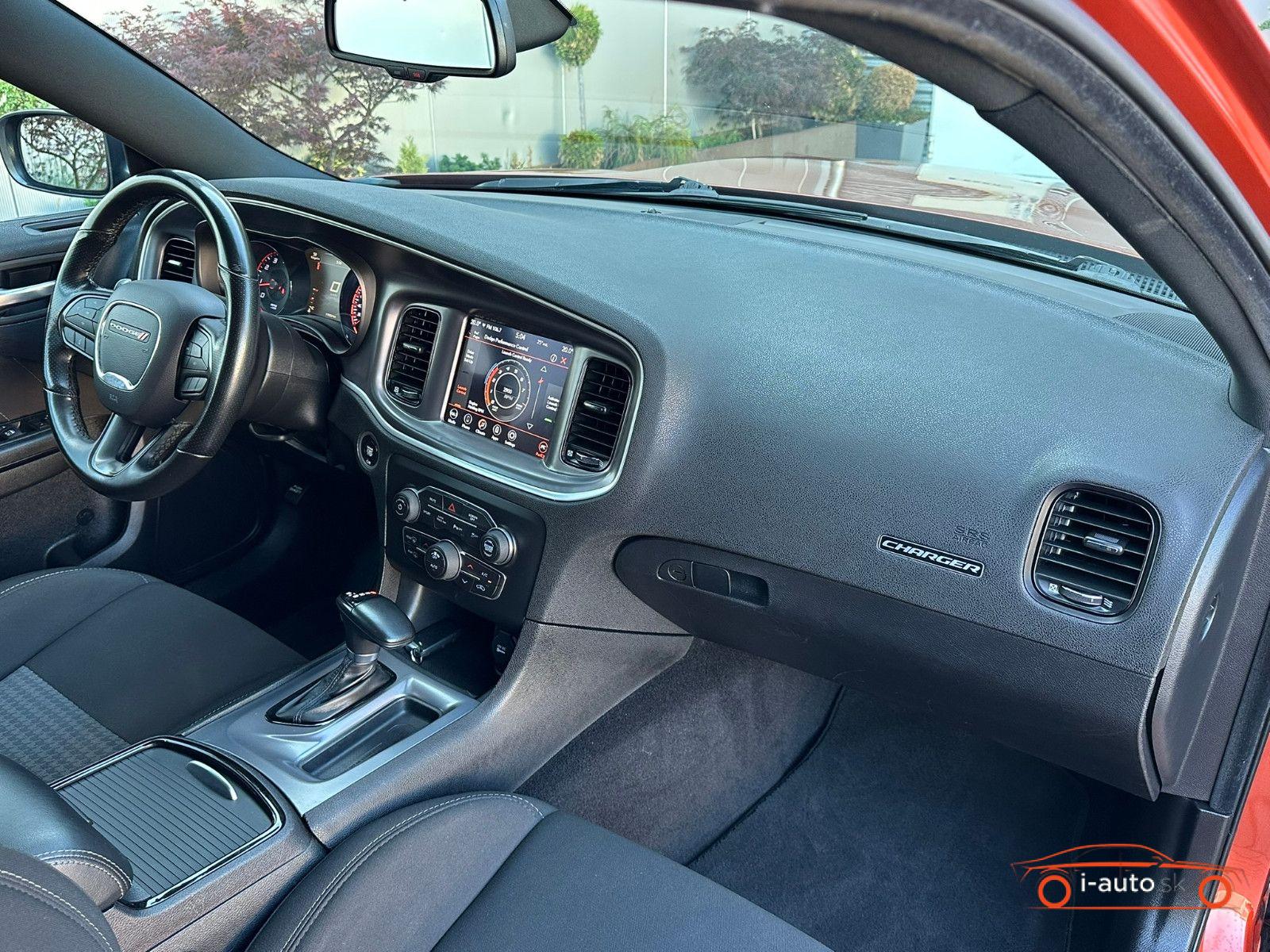 Dodge Charger R/T 5.7 V8 za 31550€