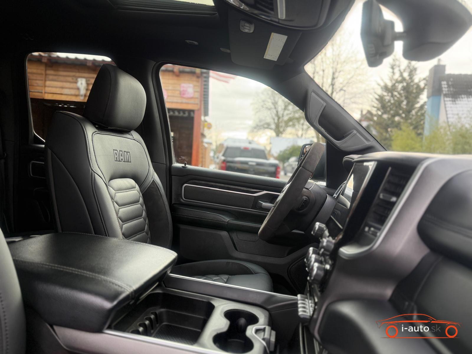 Dodge RAM 5.7 V8 4X4 za 55200€