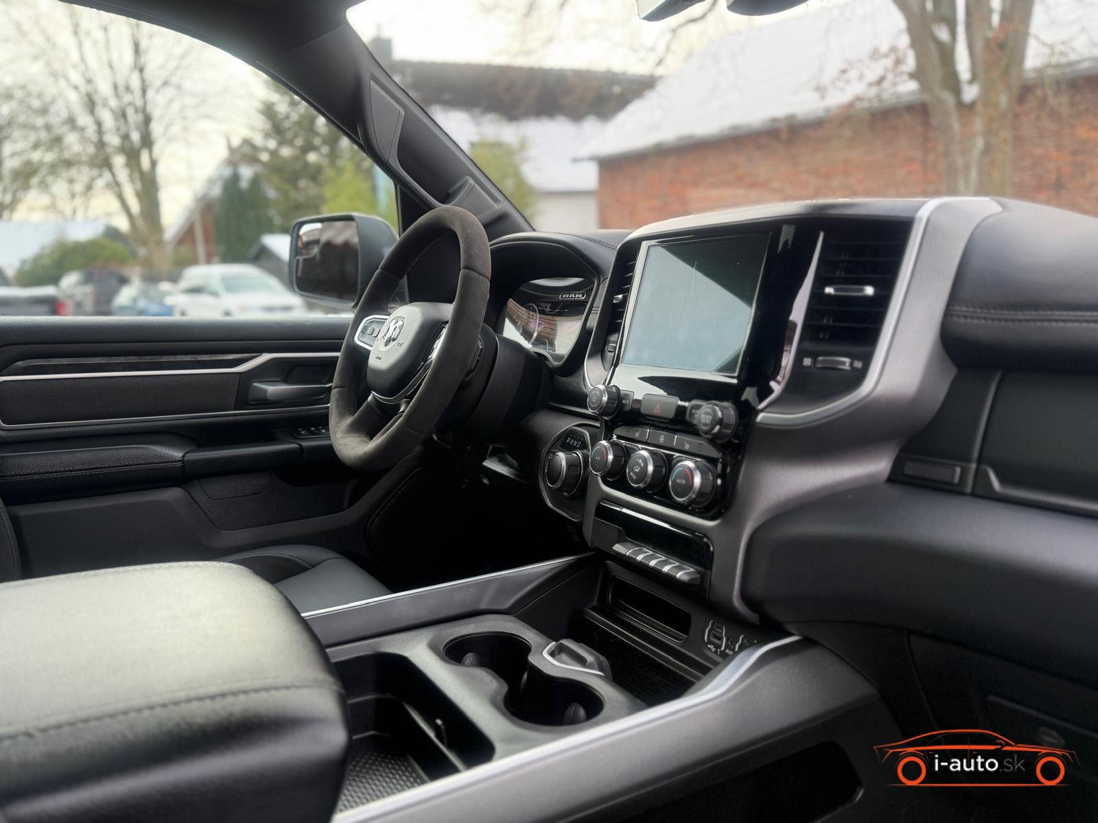 Dodge RAM 5.7 V8 4X4 za 55200€