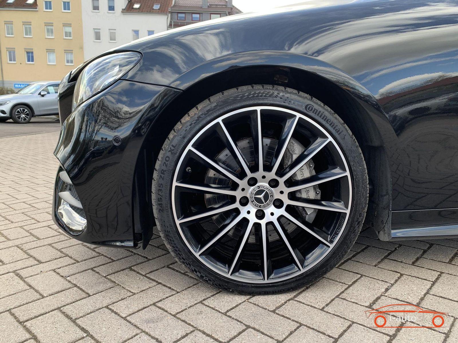 Mercedes-Benz E 400 4M AMG Line Coupe za 41900€