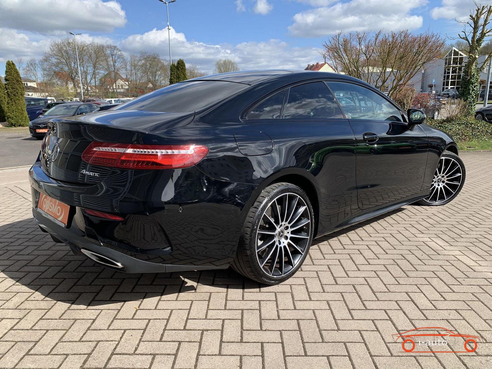 Mercedes-Benz E 400 4M AMG Line Coupe za 41900€