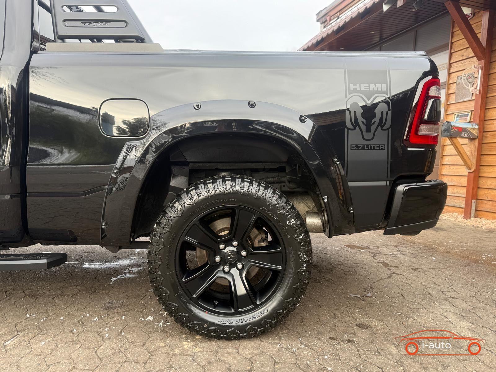 Dodge RAM 5.7 V8 4X4 za 55200€