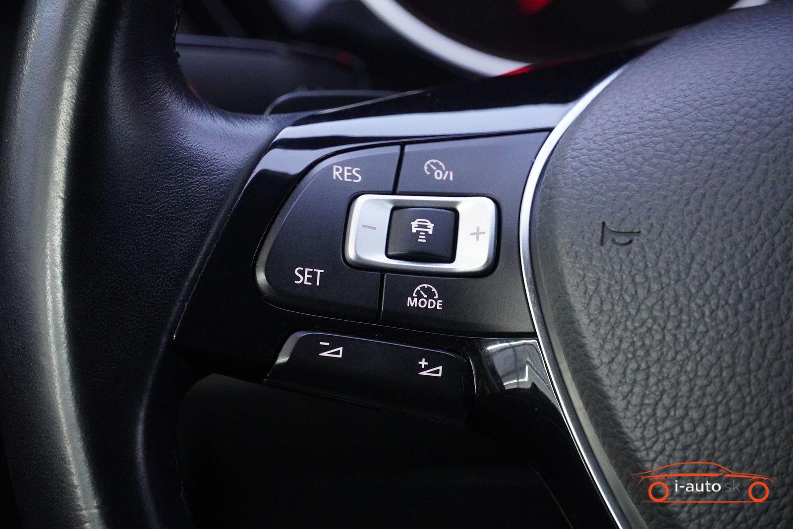 Volkswagen Touran 1.4 TSI DSG Highline za 25990€