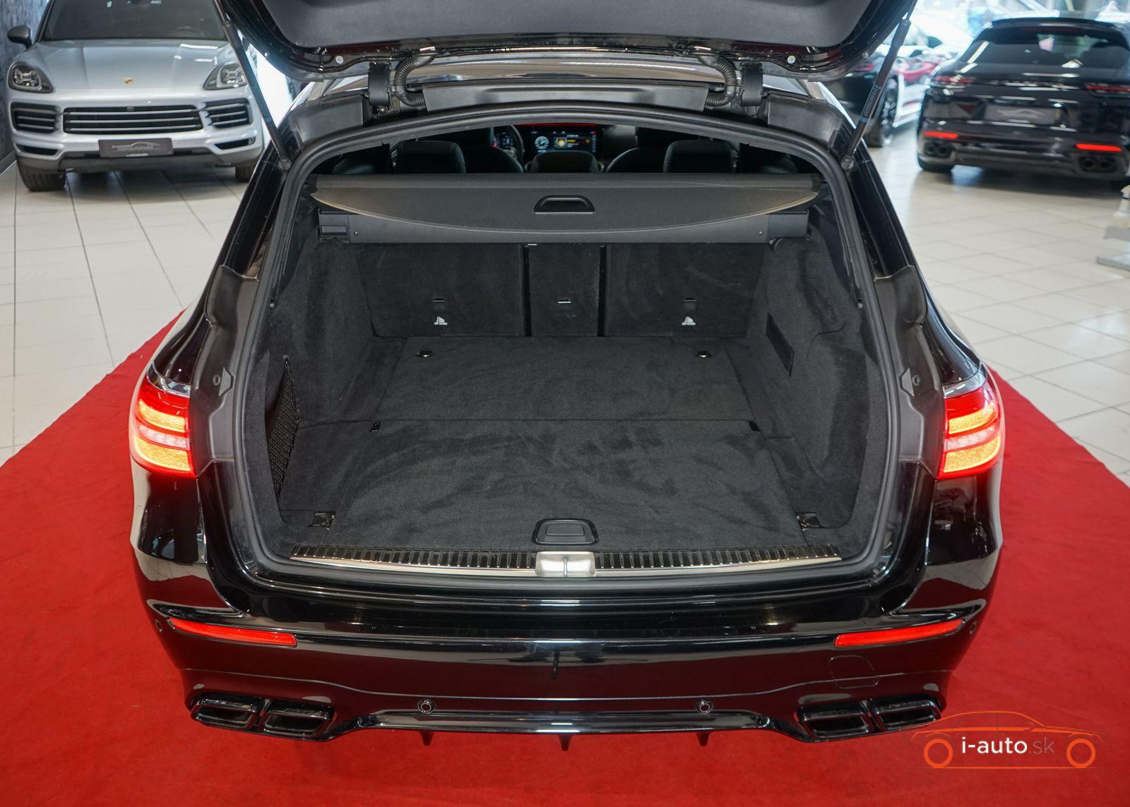 Mercedes-Benz E T  63 AMG 4Matic za 55350€