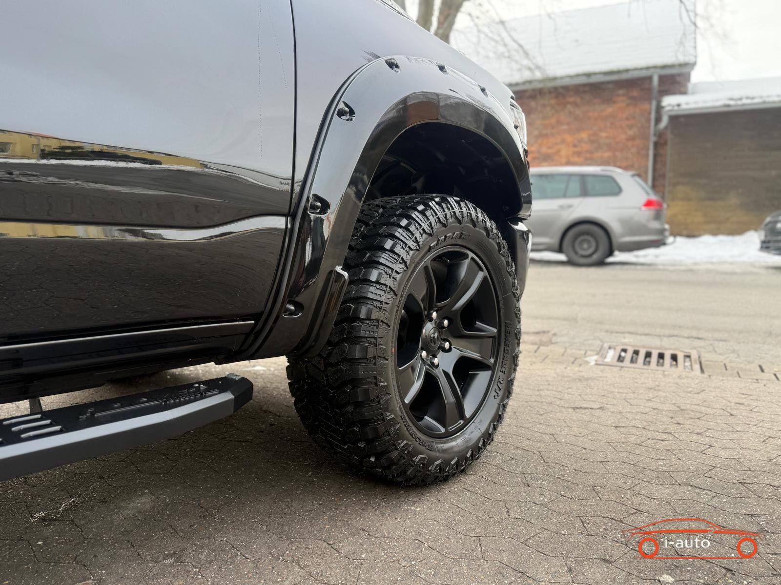 Dodge RAM 5.7 V8 4X4 za 55200€