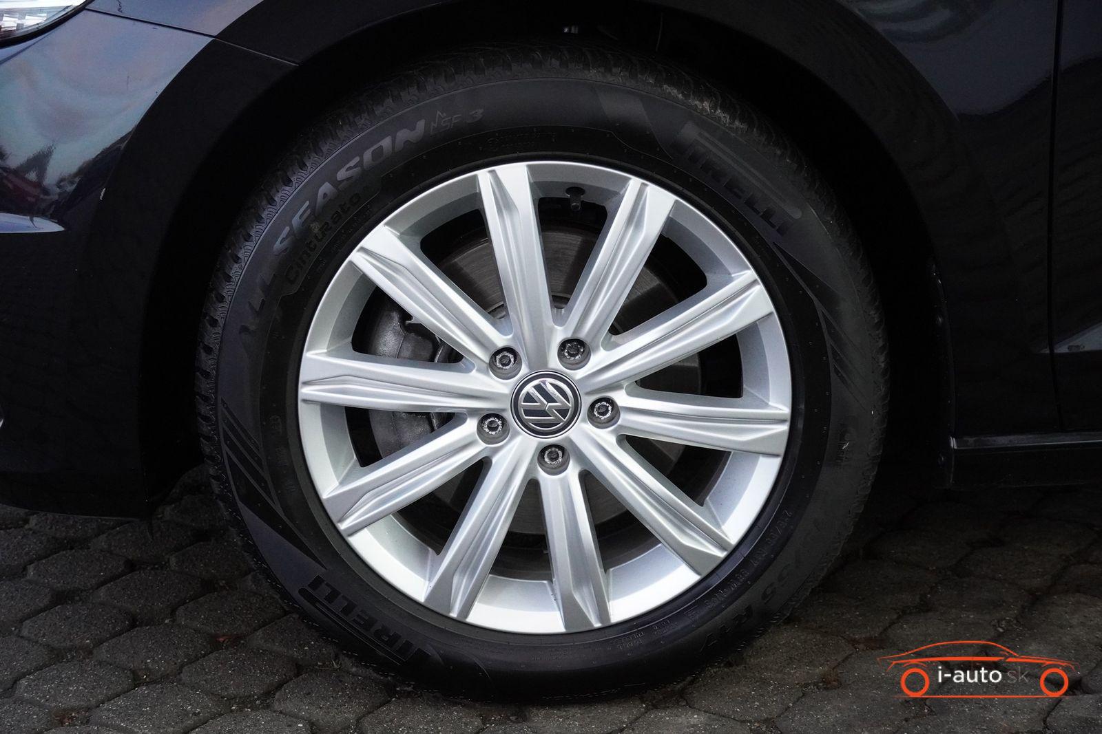 Volkswagen Touran 1.4 TSI DSG Highline za 25990€