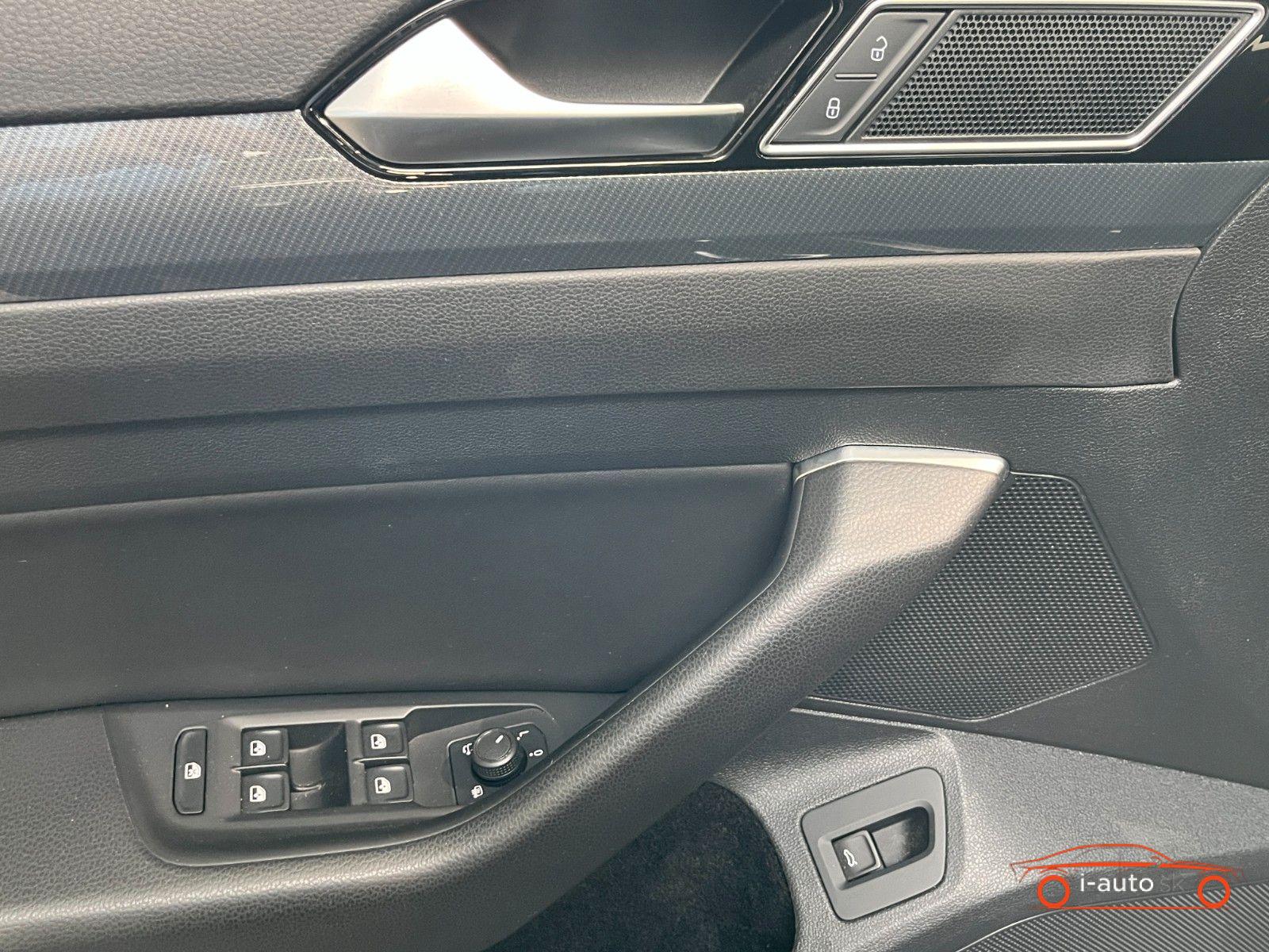 Volkswagen Arteon 2.0 TSI DSG R-Line 4Motion za 29700€