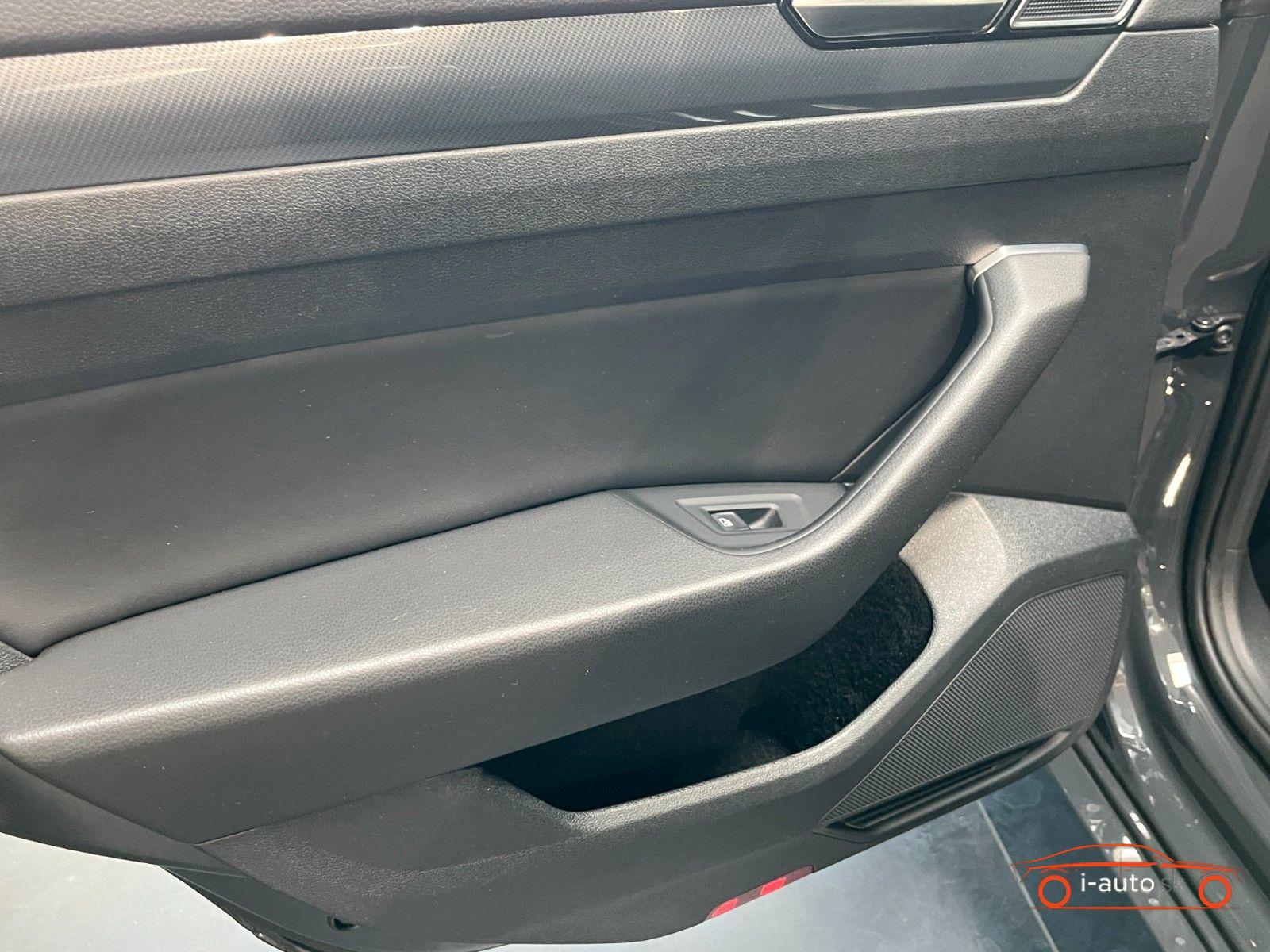 Volkswagen Arteon 2.0 TSI DSG R-Line 4Motion za 29700€