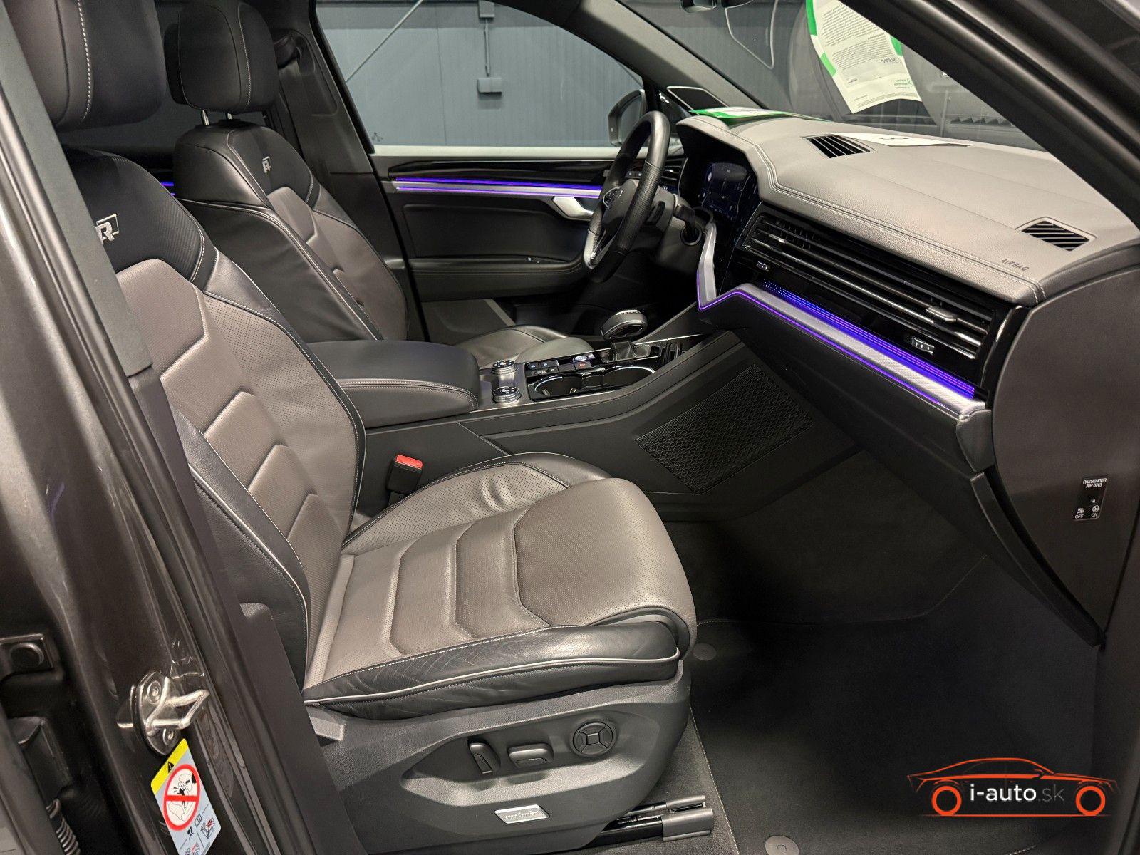 Volkswagen Touareg 3.0 TDI 4Motion R-Line za 56850€