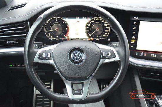 Volkswagen Touareg 3.0 V6 TDI 4Motion R-Line za 54300€