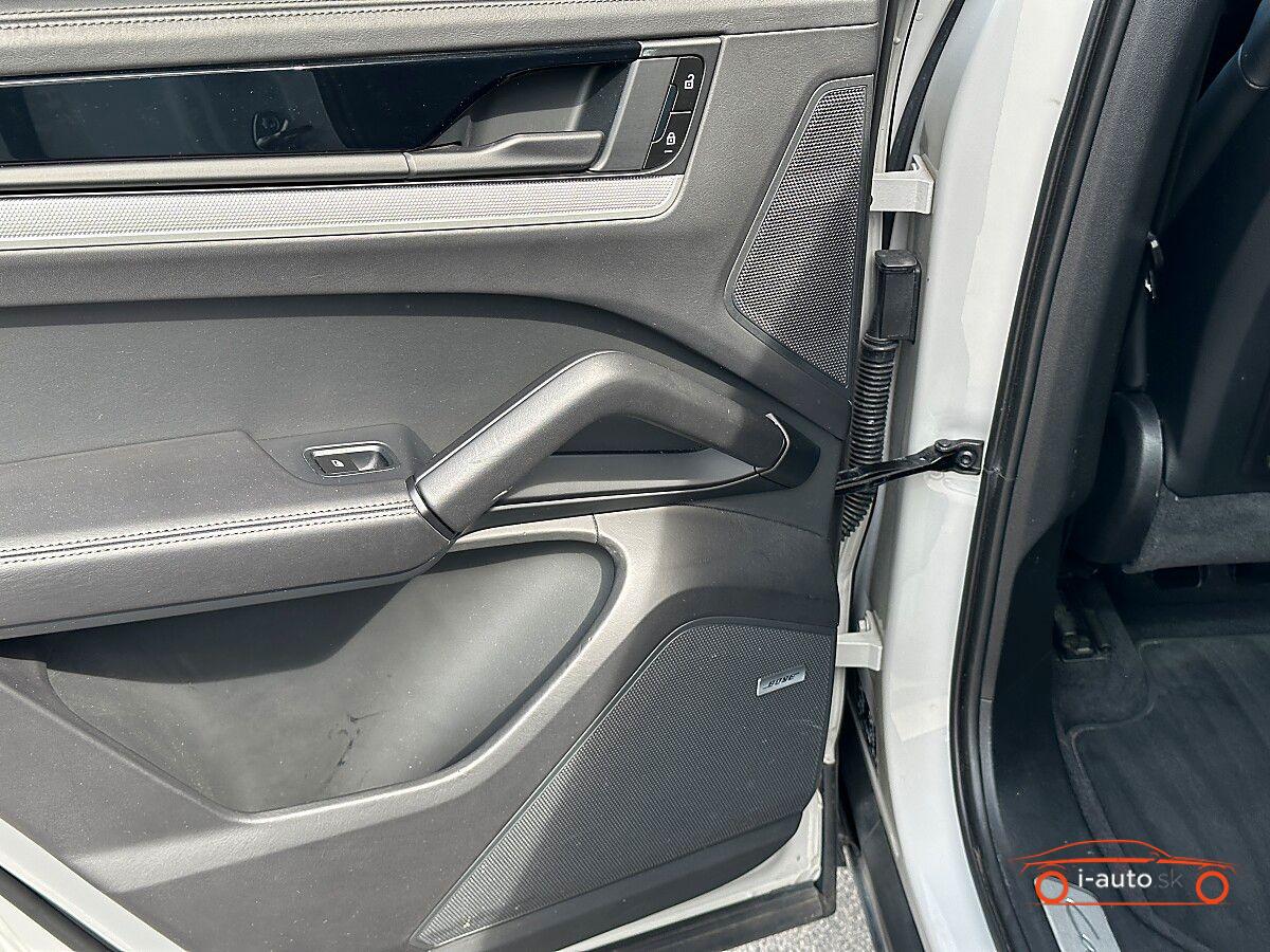 Porsche Cayenne E-Hybrid  za 85920€