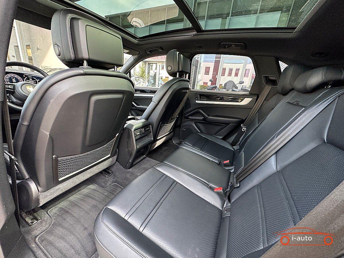 Porsche Cayenne E-Hybrid  za 85920€