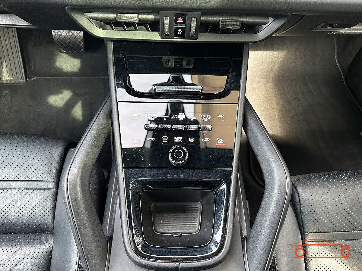 Porsche Cayenne E-Hybrid  za 85920€