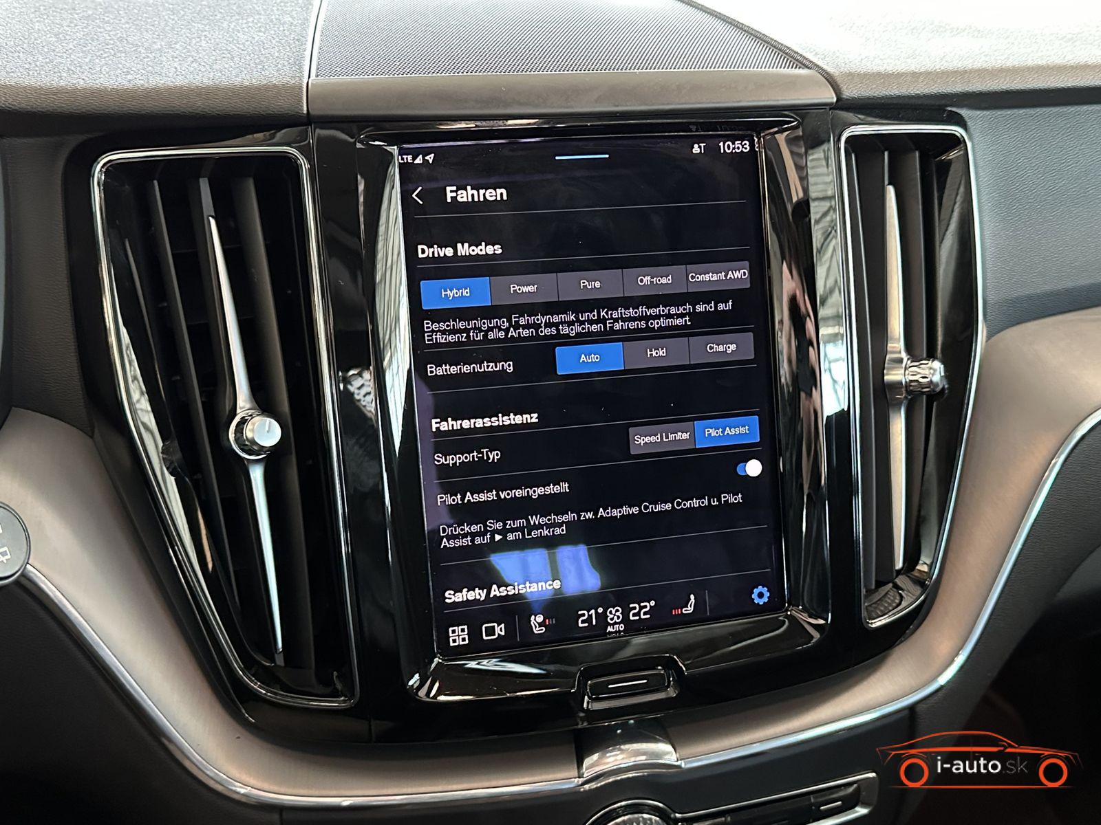 Volvo XC60 T6 Plug-In AWD Essential za 42400€
