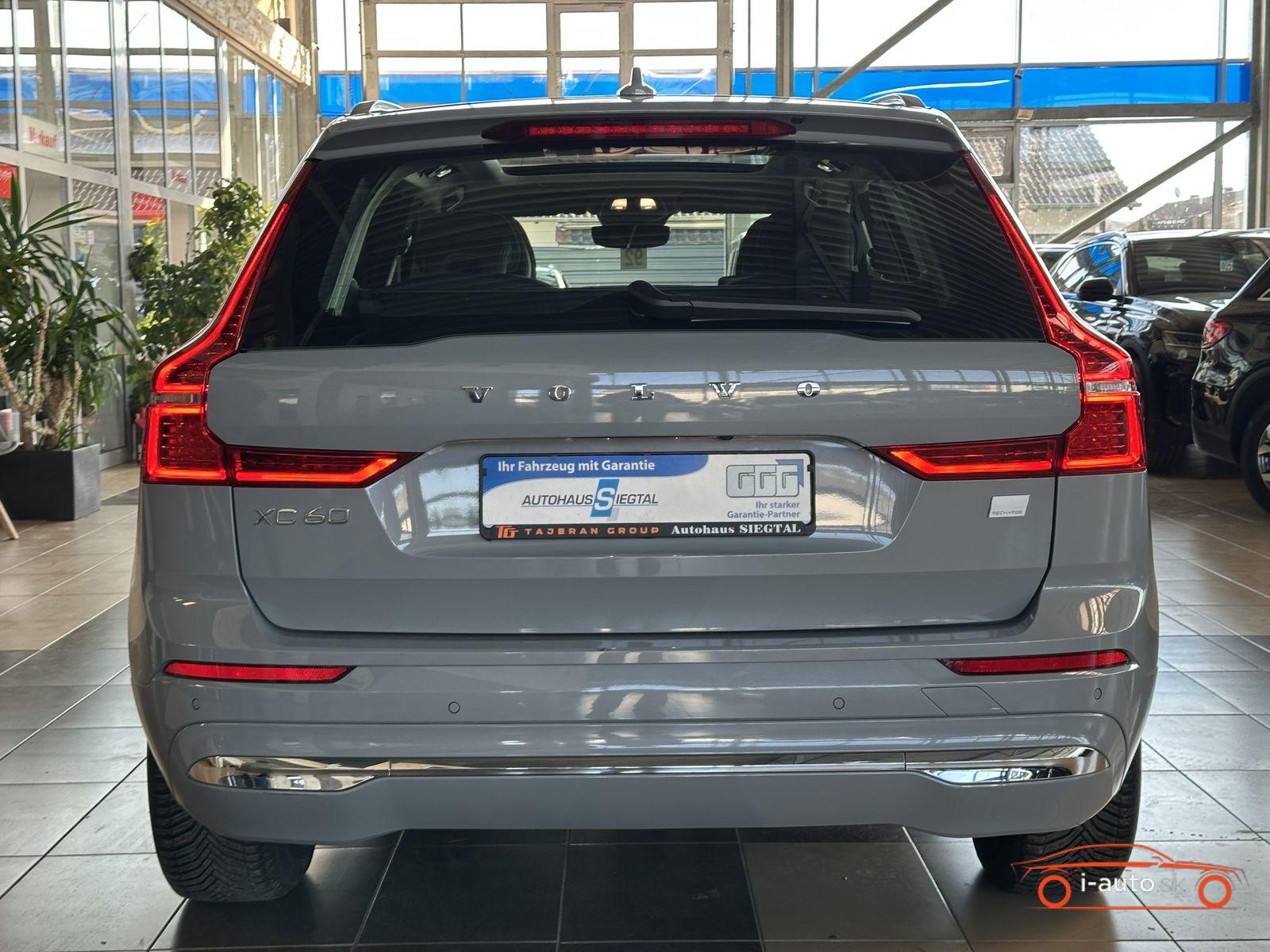 Volvo XC60 T6 Plug-In AWD Essential za 42400€
