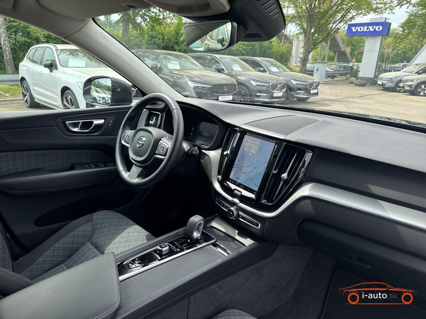 Volvo XC60 T6 Inscription Expression Recharge Plug-In  za 44800€