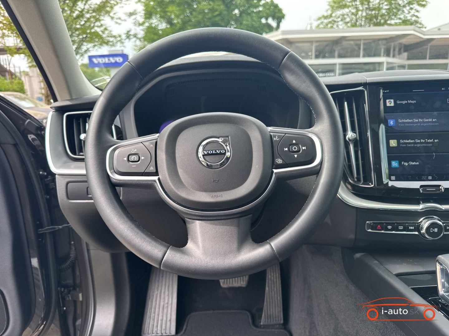 Volvo XC60 T6 Inscription Expression Recharge Plug-In  za 44800€