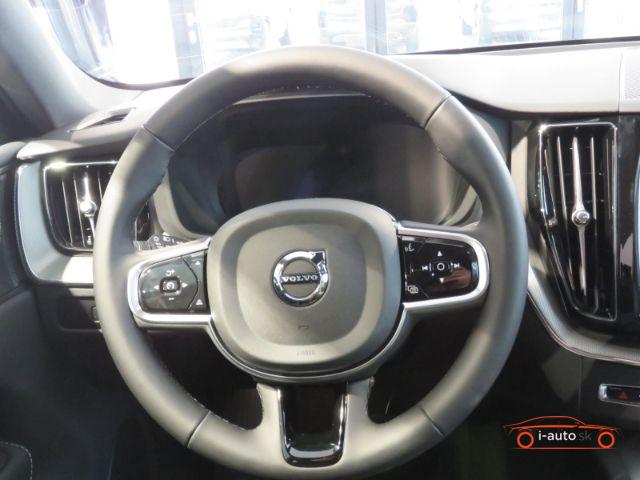 Volvo XC60 T8 Recharge Plus Black Edition za 60790€