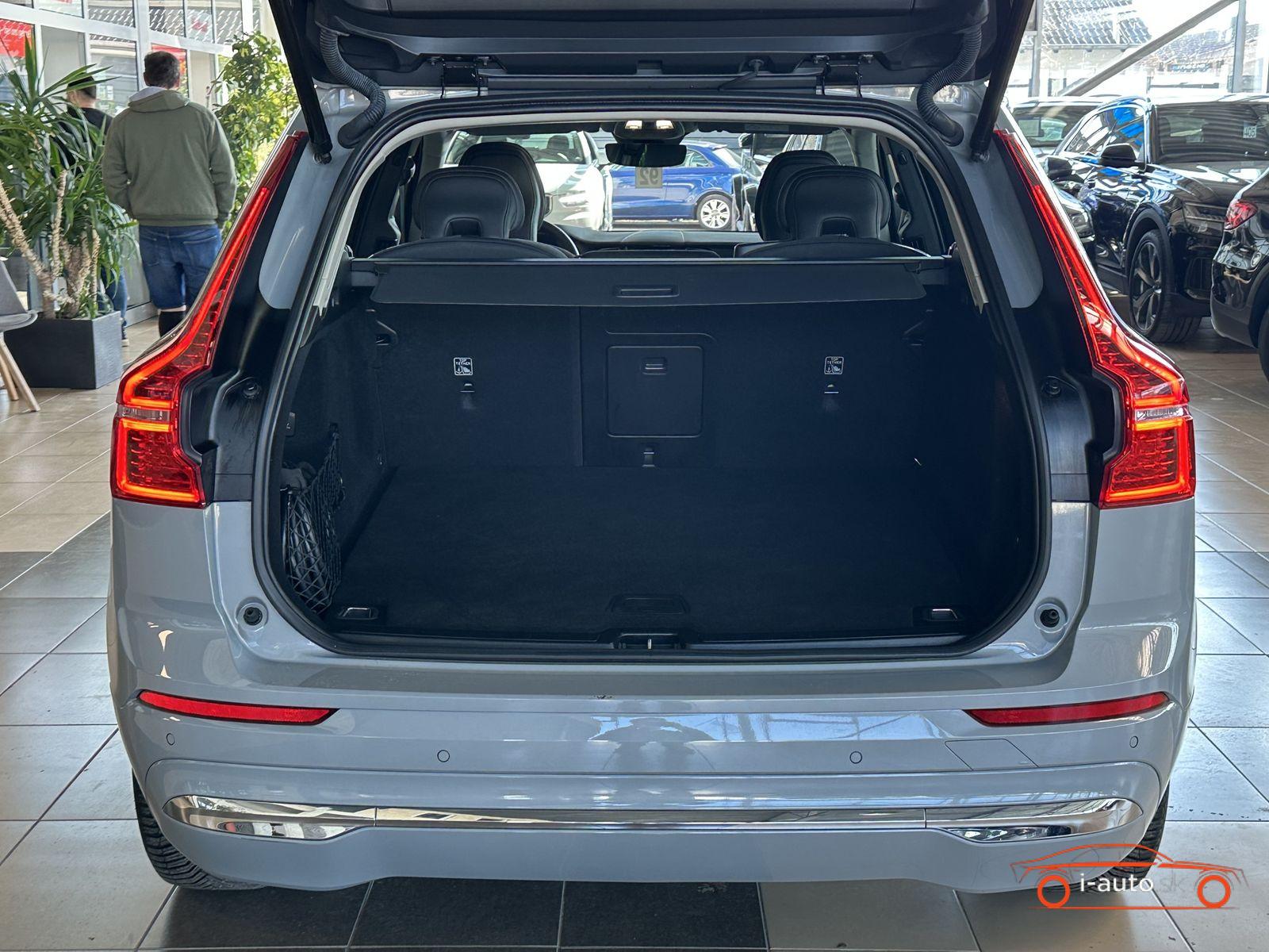 Volvo XC60 T6 Plug-In AWD Essential za 42400€