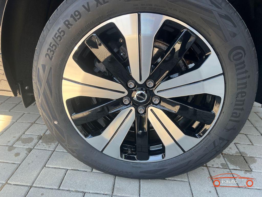 Volvo XC60 Inscription Expression Recharge Plug-In Hybrid za 43470€