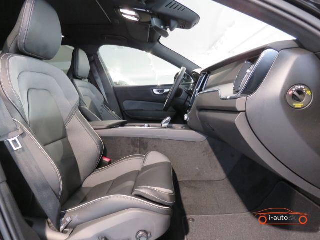 Volvo XC60 T8 Recharge Plus Black Edition za 60790€