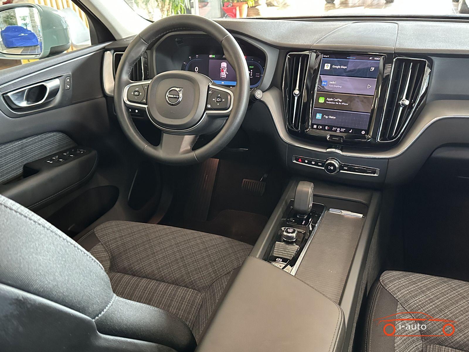 Volvo XC60 T6 Plug-In AWD Essential za 42400€